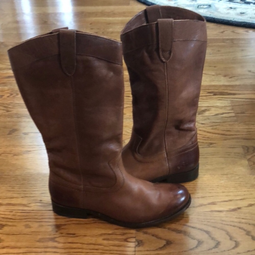 Frye Melissa Pull on Boot in Cognac